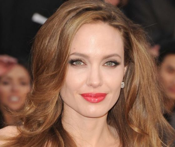 И Брэд Питт не нужен! Анджелина Джоли призналась, что готова к отношениям