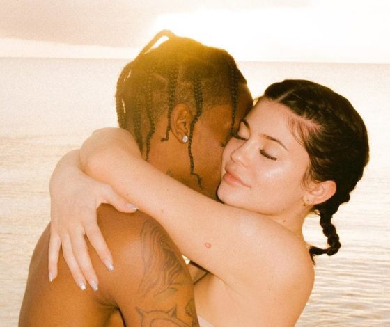 А как же Кайли Дженнер? Вы не догадаетесь, с кем проводит время Трэвис Скотт после рождения сына