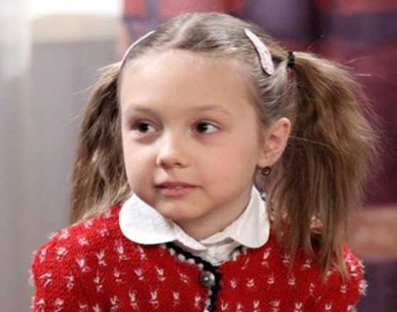 Никакого шоу-бизнеса: Пуговка из «Папиных дочек» устроилась на работу