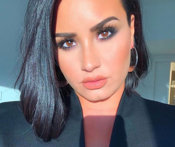 Новый роман: Деми Ловато встречается с актером Максом Эрихом