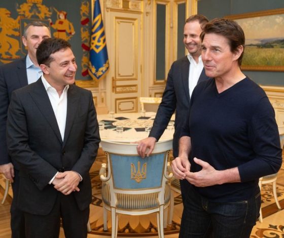 Владимир Зеленский провел экскурсию по Украине... Тому Крузу!