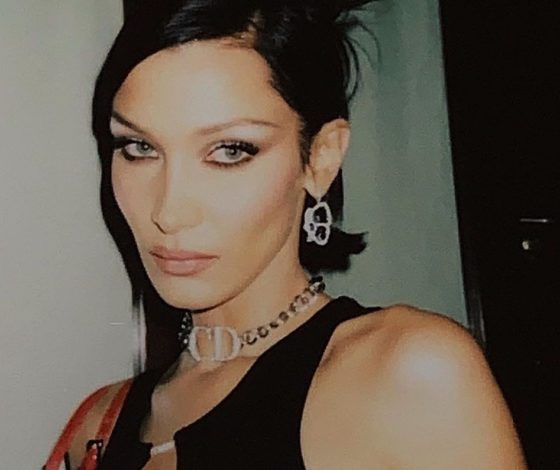 «Потеряна и сбита с толку»: Белла Хадид откровенно рассказала о своей проблеме