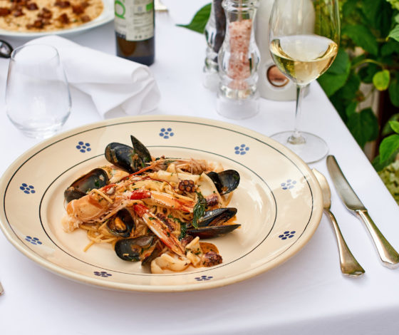 Ресторан Assunta Madre: космическая вечеринка!