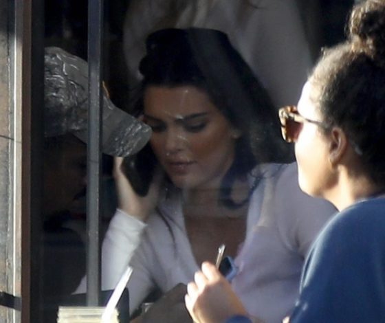 Новый выход Кендалл Дженнер! И ты удивишься, с кем...