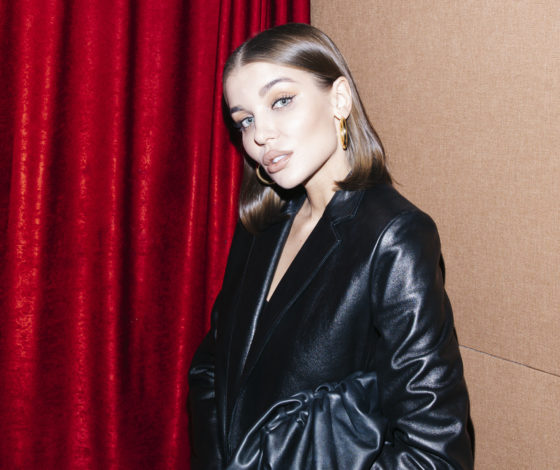 Влад Соколовский, Дарья Коновалова и Анжелика Каширина на премьере фильма «Дождливый день в Нью-Йорке»