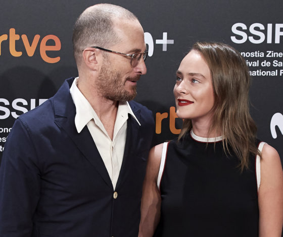 Наконец-то: первый выход Аглаи Тарасовой и Даррена Аронофски на красную дорожку!