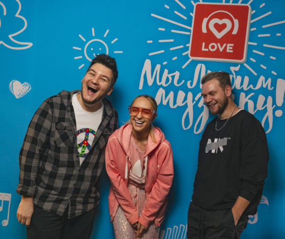 Мари Краймбрери в Утреннем шоу «Красавцы» Love Radio: о критике и сольном концерте