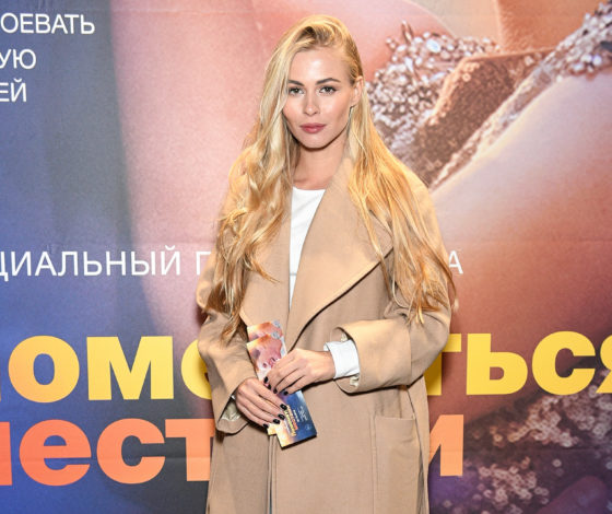 Анастасия Смирнова, Снежина Кулова и Арчи на премьере фильма «Поменяться местами»