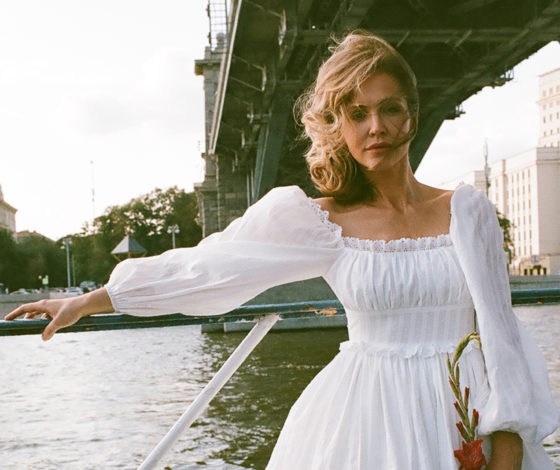 То самое платье, которое ты искала. Не благодари!