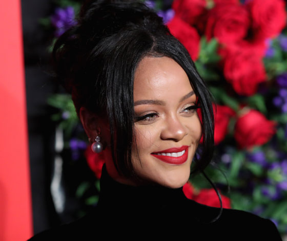 После белья и косметики: что на этот раз запускает Рианна? 