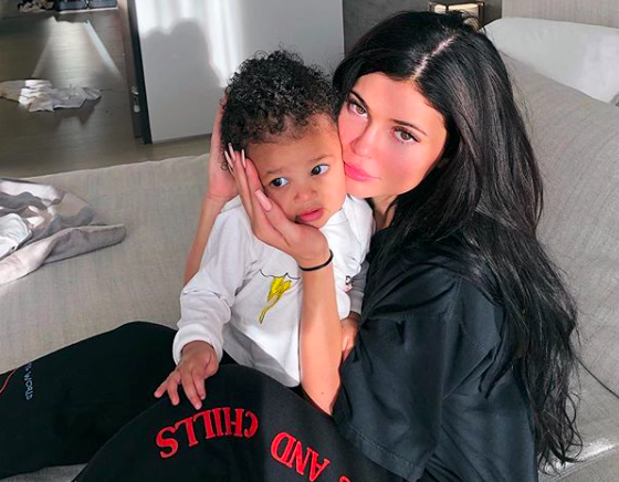 Откровенно! Кайли Дженнер о беременности и фигуре после родов