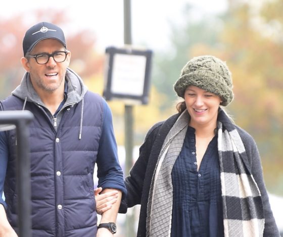 Первый выход после родов: Блейк Лайвли и Райан Рейнольдс на прогулке в Нью-Йорке