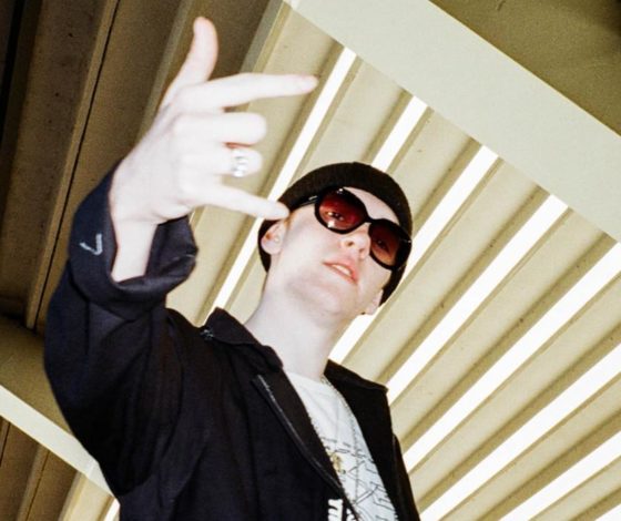 Big Baby Tape перепел хит «Руки Вверх» «Он тебя целует». Сергей Жуков оценил!