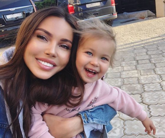 Вспомнить все: как Оксана Самойлова выглядела раньше?