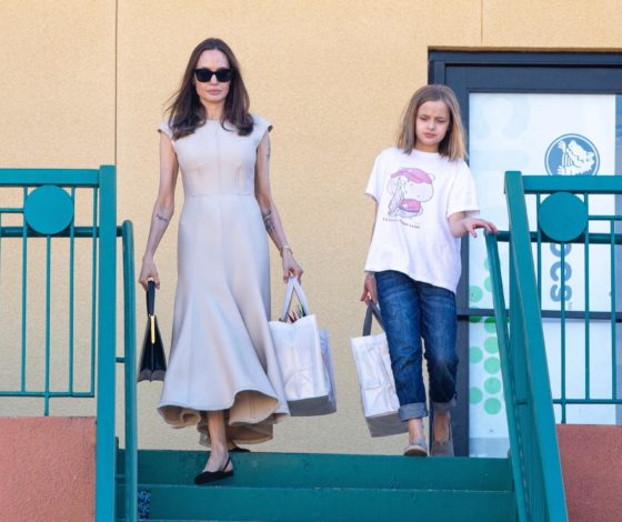 Какая красивая! Новый выход Анджелины Джоли в платье