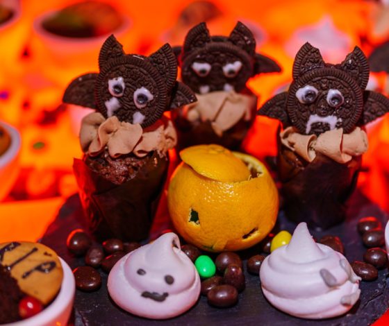 Фильм ужасов и кровавые закуски: как прошла одна из самых крутых вечеринок на Хэллоуин?