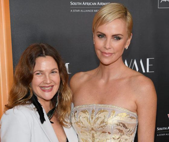 Шарлиз Терон, Дрю Бэрримор и Эми Шумер на мероприятии благотворительного фонда The Africa Outreach Project