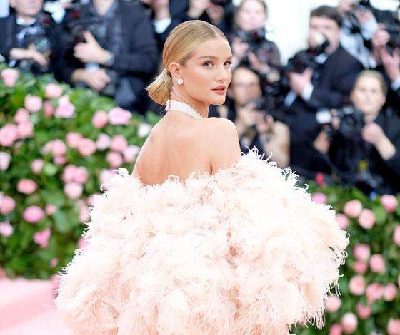 Бьюти-тест: какую укладку сделать на Новый год