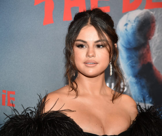 Вспомнить все: как менялась Селена Гомес?