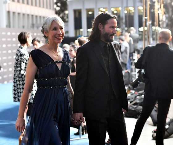 Новый выход: Киану Ривз с возлюбленной замечены в аэропорту