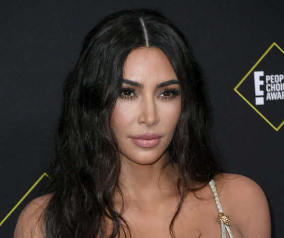 Похоже на рекорд! Сколько лайков набрало новое фото Ким Кардашьян?