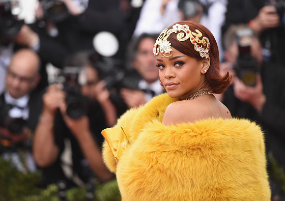 Обновляем косметичку: бьюти-новинка от Рианны, которую ты захочешь