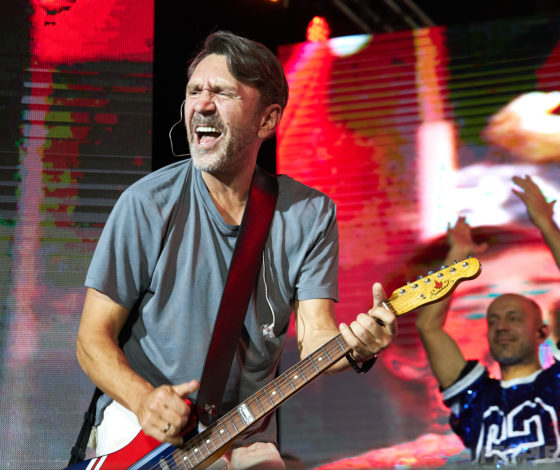 Тест: как хорошо ты помнишь песни Сергея Шнурова