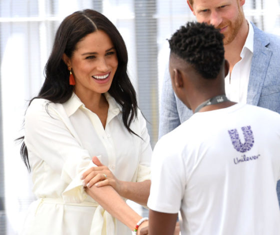 Где купить: джинсы, как у Меган Макрл?