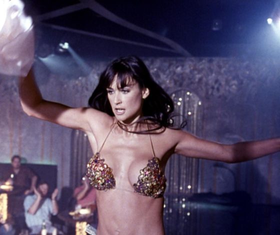 В день рождения Деми Мур: очень горячий плейлист из фильма «Стриптиз»