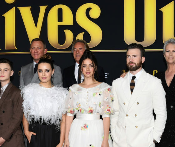 Дэниел Крейг, Крис Эванс и другие на премьере фильма «Достать ножи»