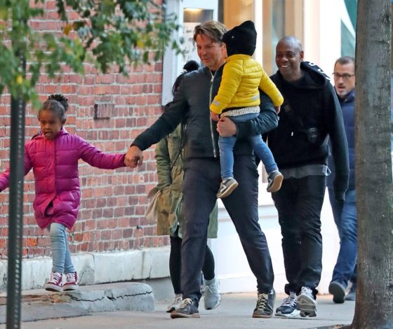 Новый выход! Брэдли Купер проводит время с дочерью