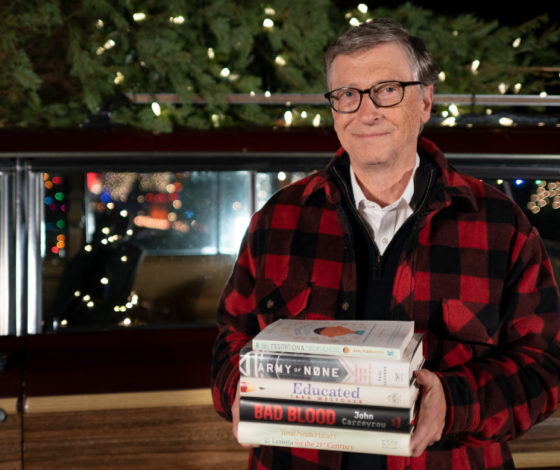 Совет от Билла Гейтса: пять книг, которые нужно прочитать на каникулах