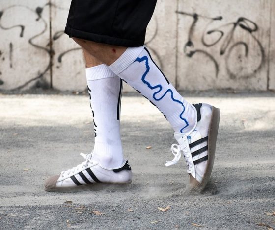 Adidas выпустил полностью прозрачные кроссовки