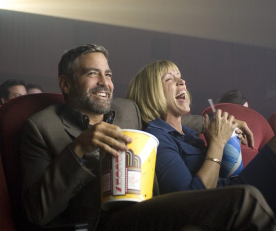 Комбо для киноманов: попкорн и подписка на онлайн-кинотеатр