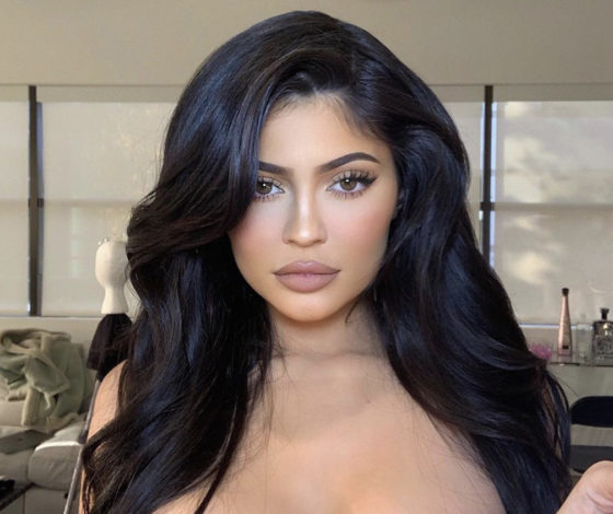 «Машина для мамы»: Кайли Дженнер показала новый Rolls-Royce