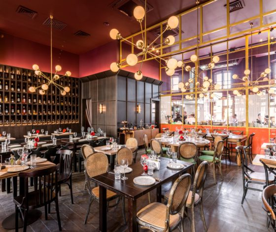 «Есть хинкали & пить вино»: рождественский ужин