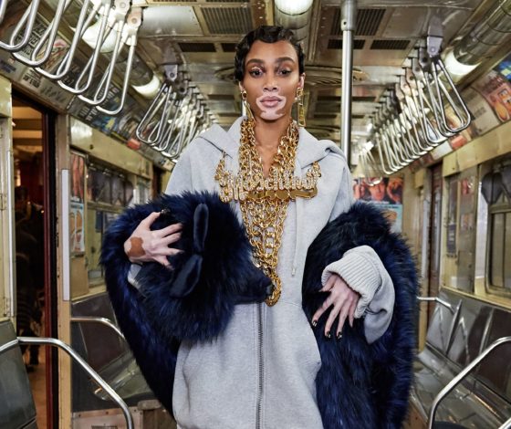 Показ Moschino в нью-йоркском Музее транспорта