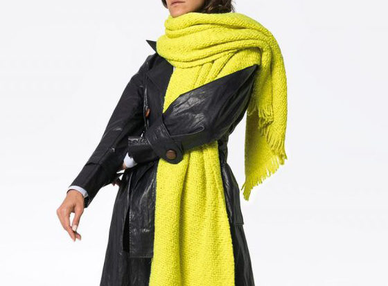 Тепло: топ шарфов на эту зиму