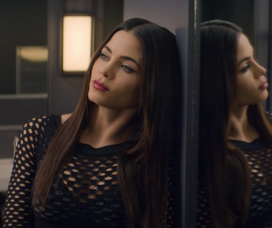 Два новых сериала, в которых много музыки и танцев