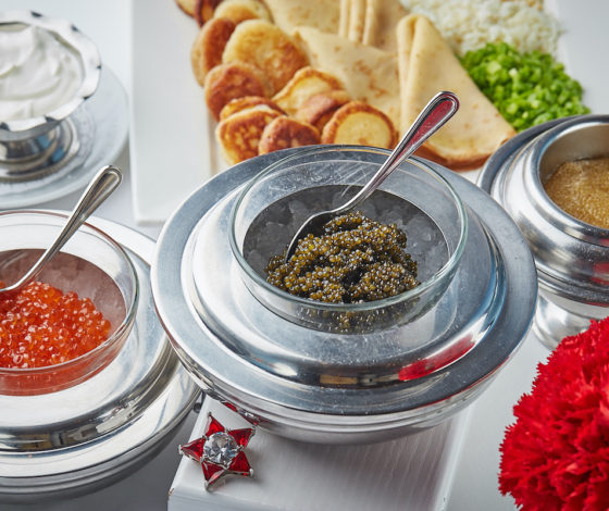 Новогодние предложения в ресторанах Москвы