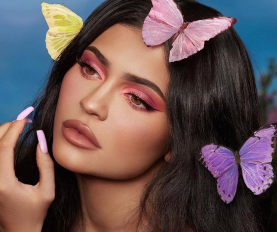 Кайли Дженнер устроила вечеринку в честь выхода новой коллекции Kylie Cosmetics