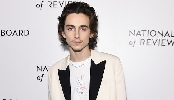 Топ шуток в Сети про усы Тимоти Шаламе