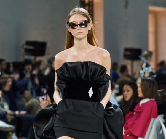 Красивые черные платья на кутюрной Неделе моды в Париже