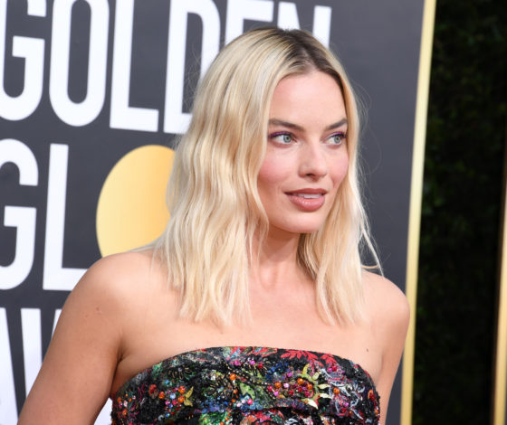 Марго Робби на красной дорожке «Золотого глобуса»