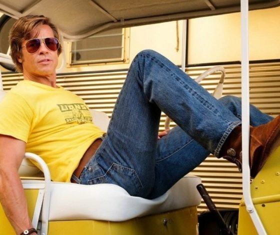 Американский дизайнер создал джинсы со сплошным задним карманом