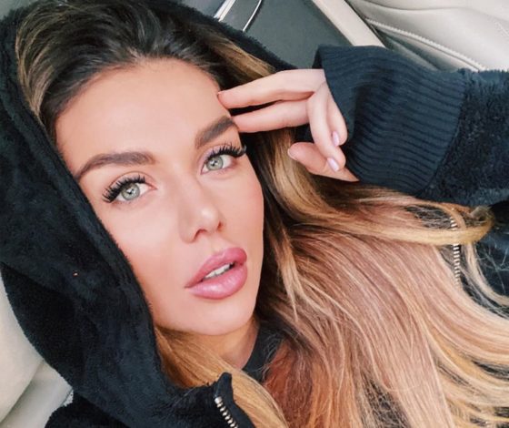 Анна Седокова впервые сделала челку