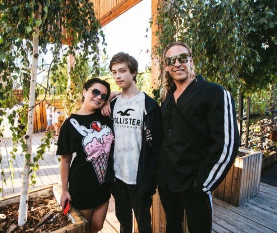 Наташа Королева рассказала, что ее 18-летний сын подрабатывает курьером