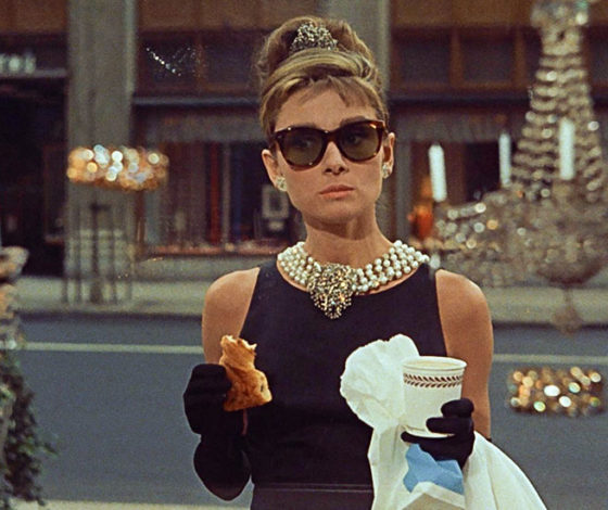 В день рождения Юбера де Живанши: культовые платья бренда