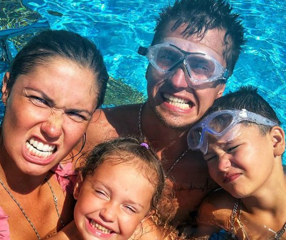 #ЛюдиГоворят: Агата Муцениеце подала в суд на Павла Прилучного на взыскание алиментов