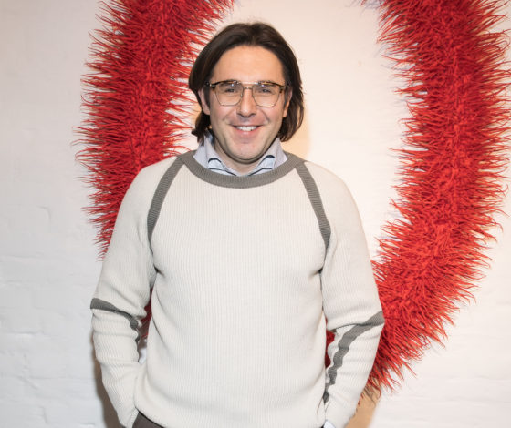 Андрей Малахов, Вики Одинцова и Юлианна Караулова на выставке «Genesis»